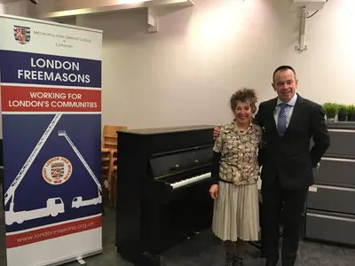 Streetwise Opera helped by grant from London Masons